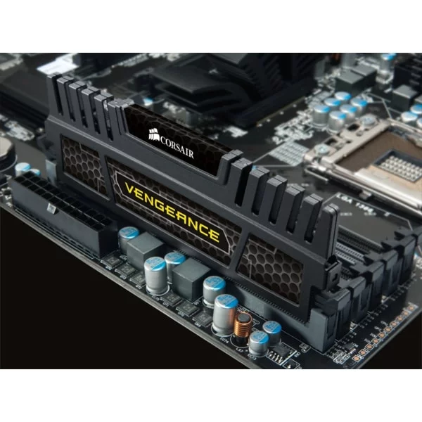 RAM CORSAIR VENGEANCE 8GB DDR3 1600MHz – CMZ8GX3M1A1600C10