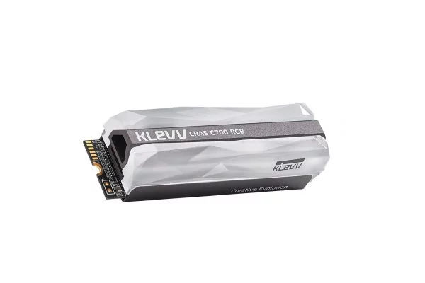 SSD Klevv CRAS C700 RGB 960GB M2 NVME Gen3x4 - K960GM2SP0-C7R (Read/Write: 1,500/1,300 MB/s, 3D 72-Layer NAND)