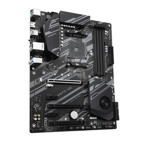 Mainboard GIGABYTE X570 UD