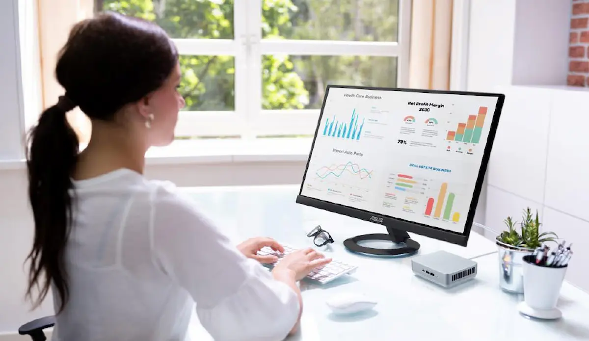 PC Mini Asus NUC 14 Pro Plus RNUC14RVSU700001I