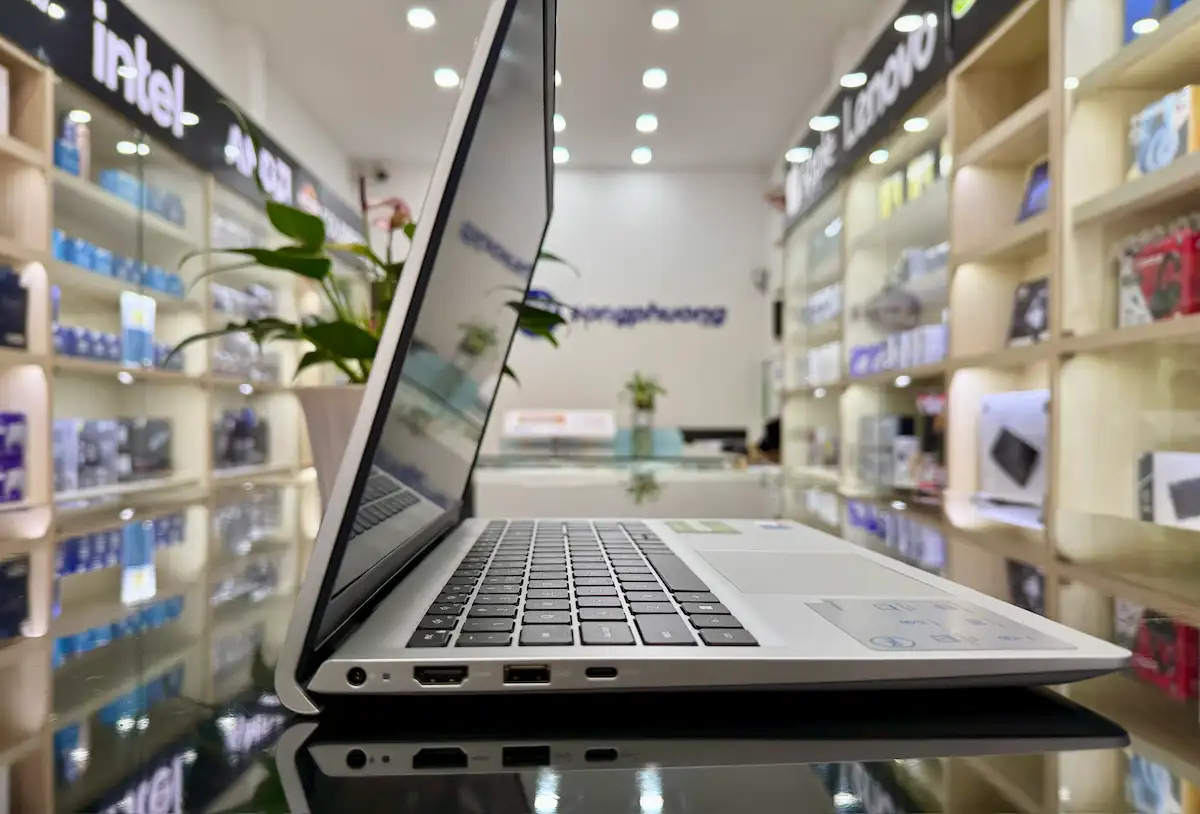 Laptop Dell Inspiron 15 3530 i5 1334U -songphuong.vn Laptop Dell Inspiron 15 3530 i5 1334U