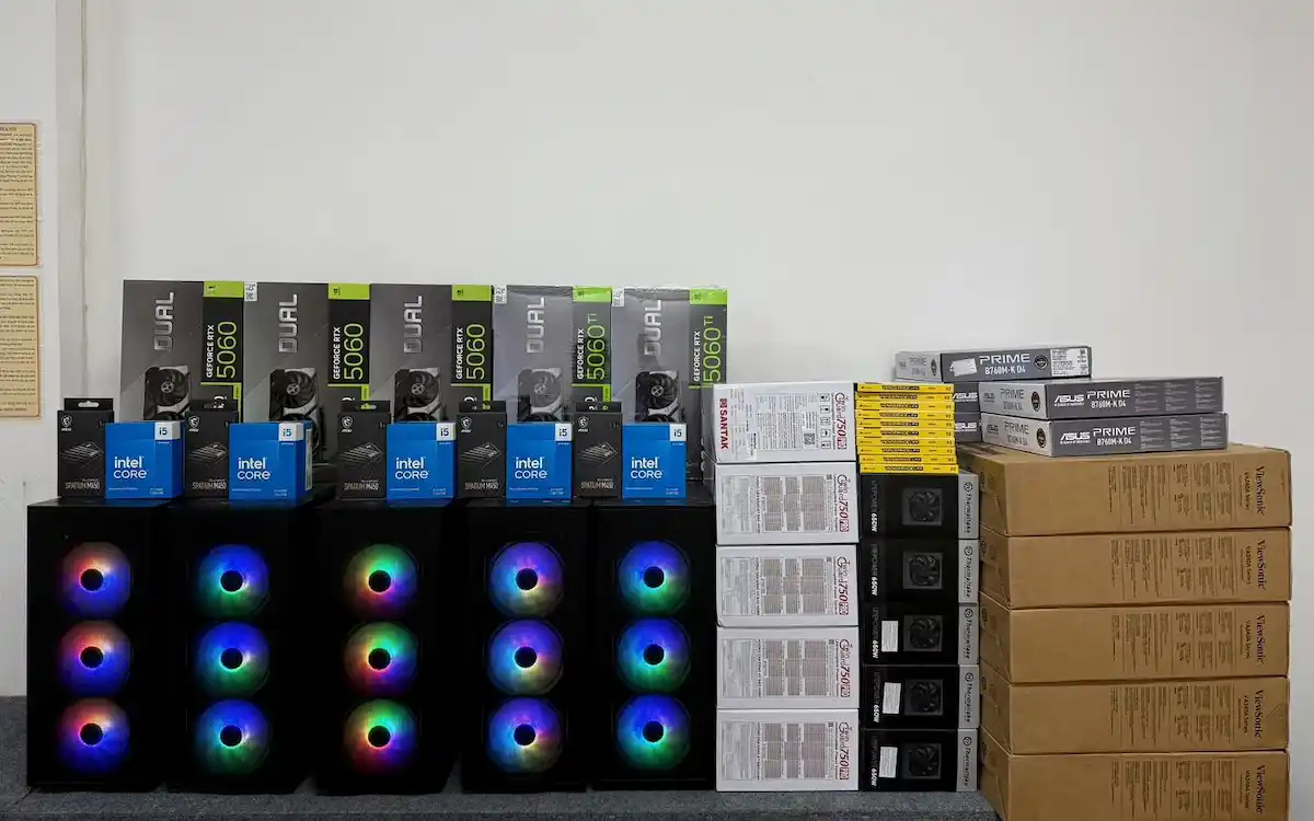 Máy Tính PC Để Bàn Máy Tính PC Để Bàn